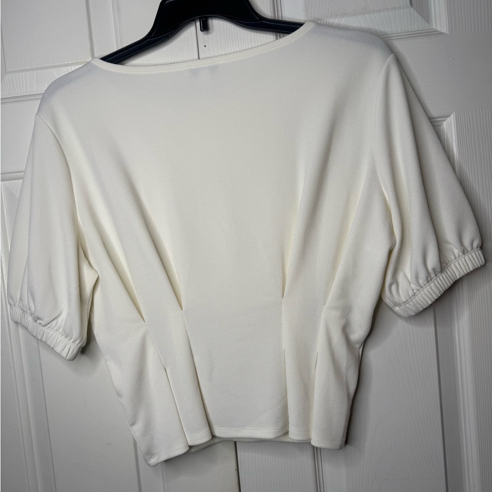 Express Cream Blouse - Picture 8 of 9